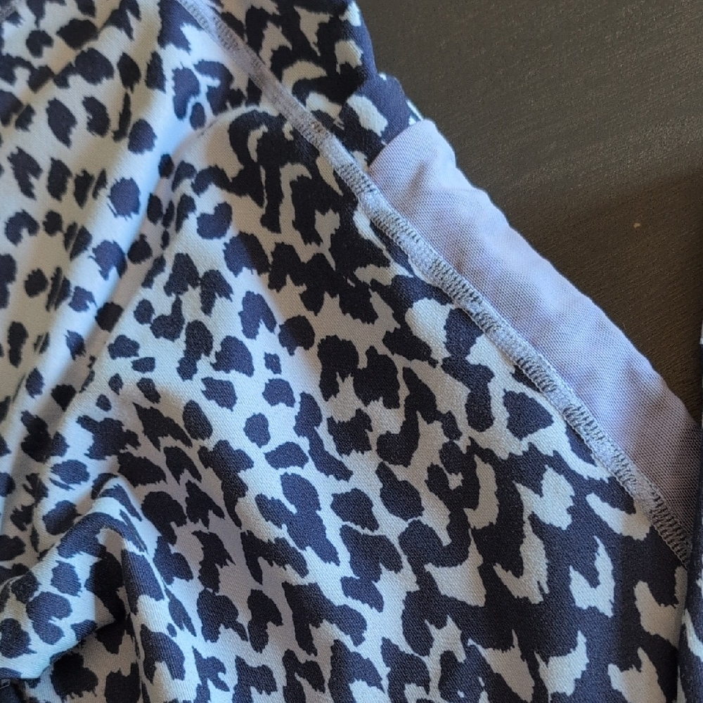 Fabletics Navy and Light Blue Patterned Leggings - image 12